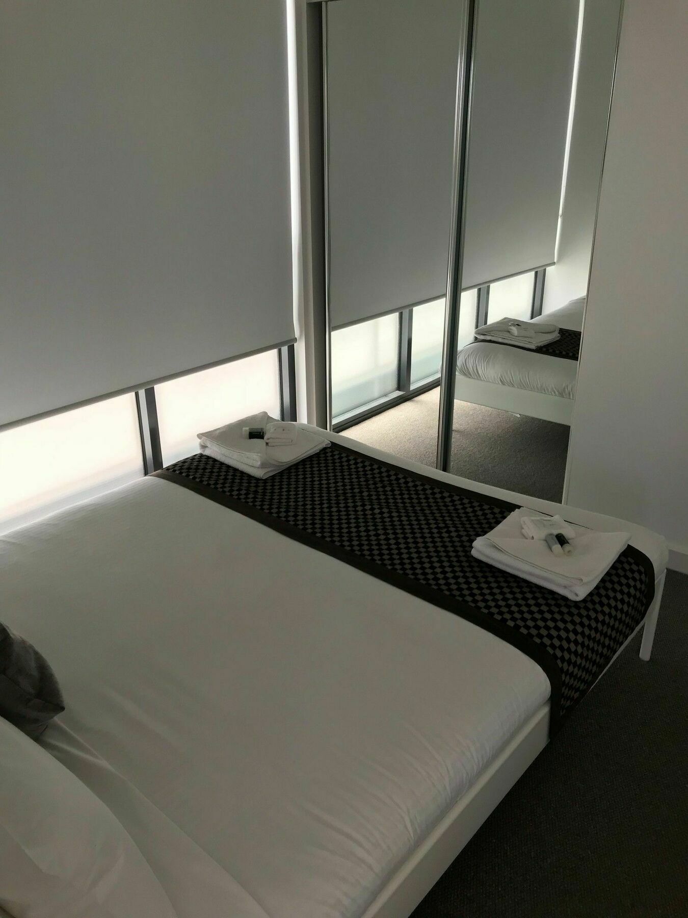 Rnr Serviced Apartments Adelaide - Grote St. Extérieur photo